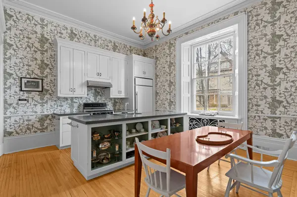 3 Emily ST, Kingston, ON K7L 2W2