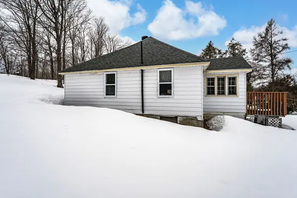 253 High ST, Georgian Bay, ON P0C 1H0