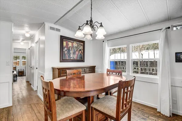 19 High Bush RD, Hastings Highlands, ON K0L 2K0