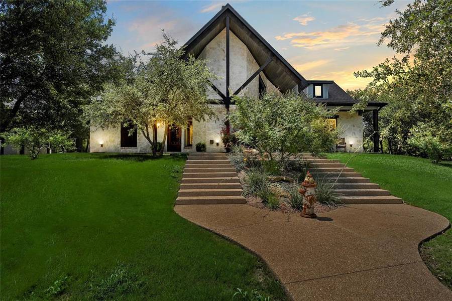 8029 North River Crossing, China Spring, TX 76633