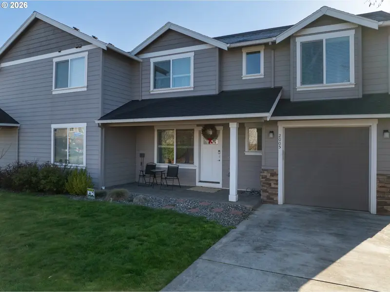 517 CAMEO DR, Hood River, OR 97031