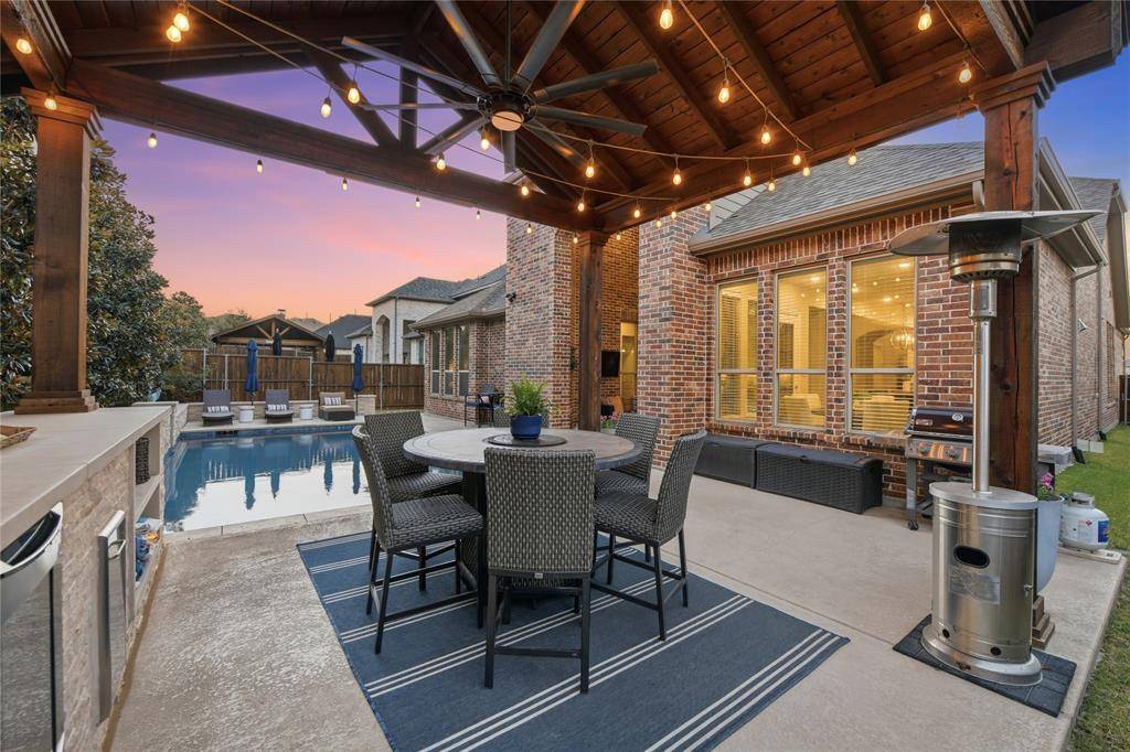 1036 Cabinside Drive, Roanoke, TX 76262