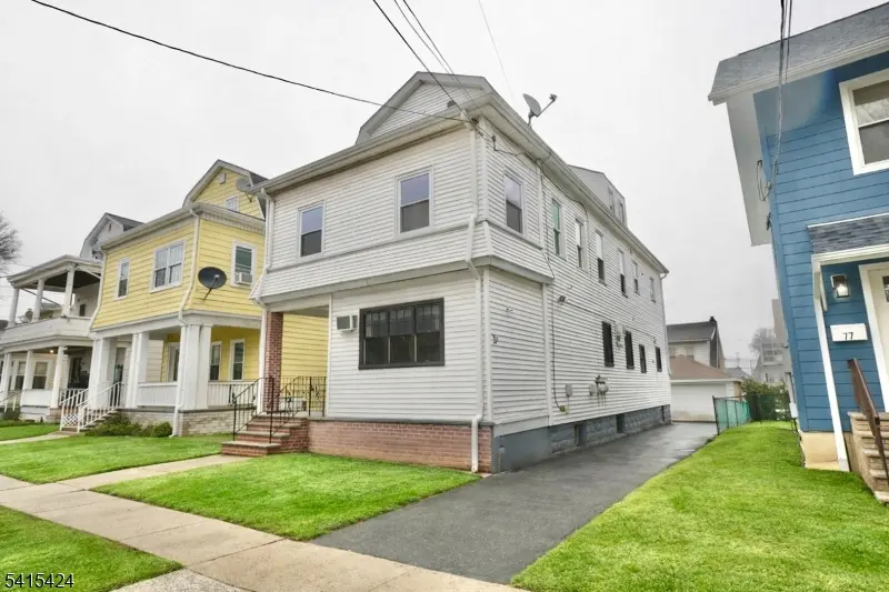 81 Berkeley Ave, Bloomfield Twp., NJ 07003