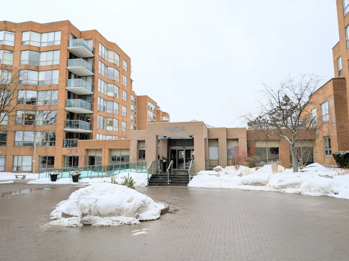 14924 Yonge ST #305, Aurora, ON L4G 6H7
