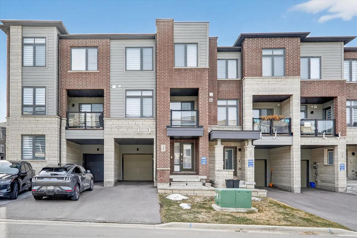 39 Delano WAY S, Newmarket, ON L3X 0L4