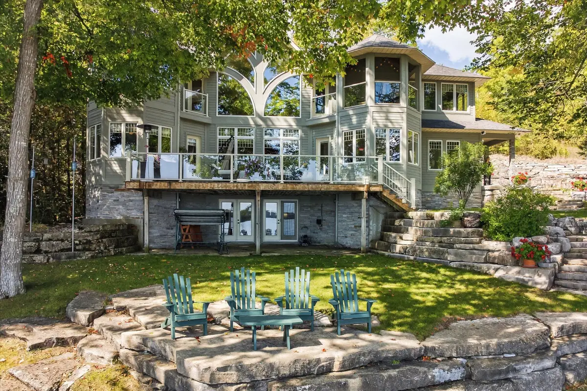 3081 Beachwood DR, Selwyn, ON K0L 2H0