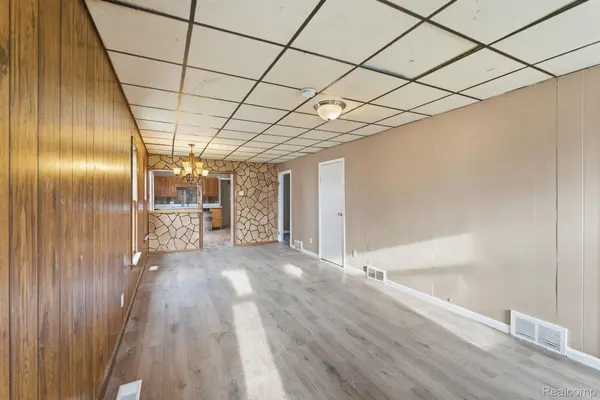 81 E Henry ST, River Rouge, MI 48218