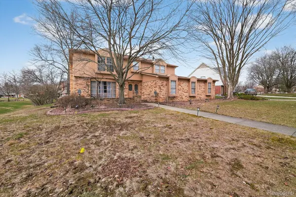 29801 Deer RUN, Farmington Hills, MI 48331