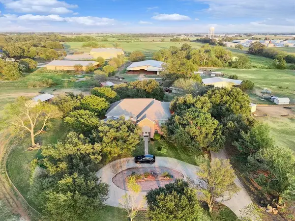 11410 Massey Road, Pilot Point, TX 76258