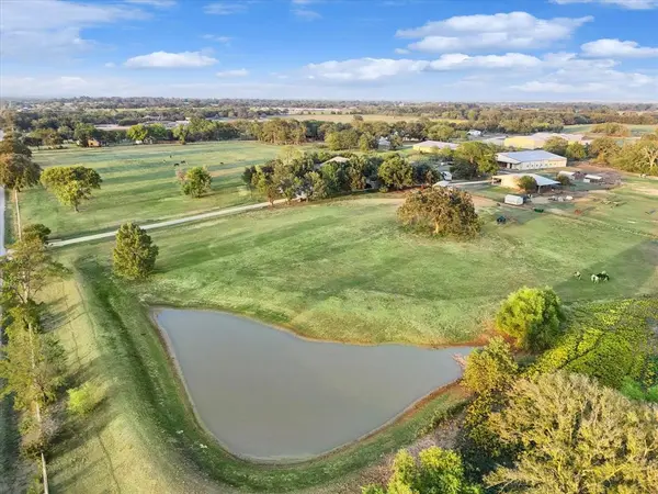 11410 Massey Road, Pilot Point, TX 76258