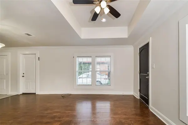 814 W College Street, Sherman, TX 75092