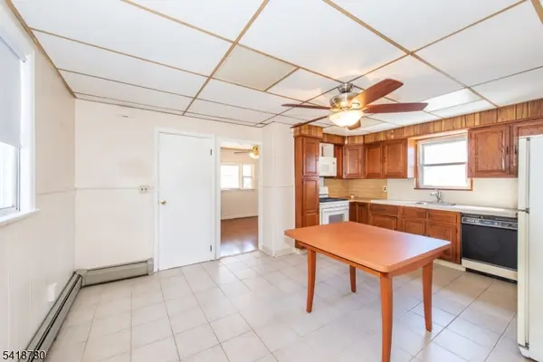 18 Pulaski St #2, Bloomfield Twp., NJ 07003