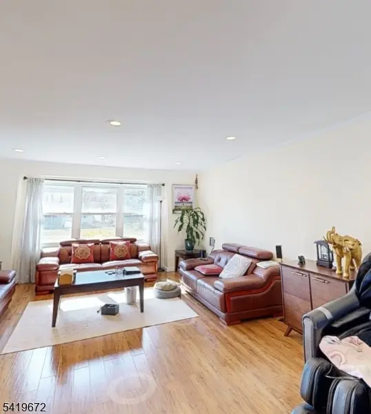 976 Kingston Dr, Cherry Hill Twp., NJ 08034