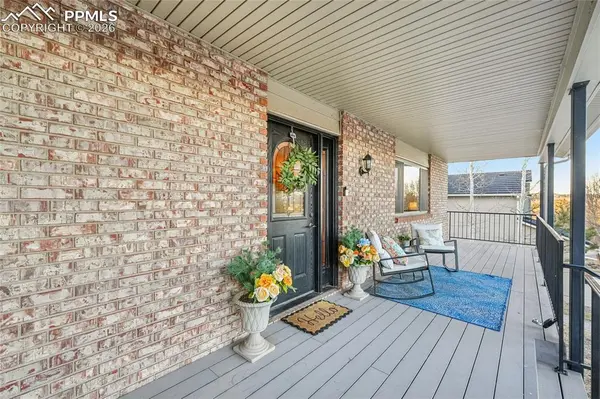 5368 W Cliff Point CIR, Colorado Springs, CO 80919