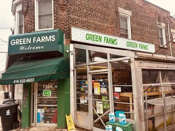 1364 Bathurst ST, Toronto C02, ON M5R 3H7