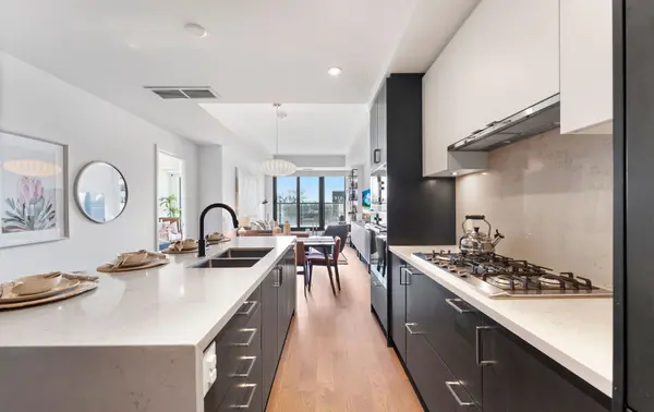 280 Howland AVE #408, Toronto C02, ON M5R 0C3