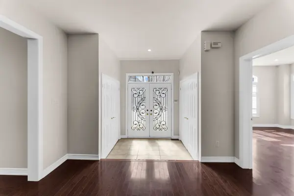 1784 Fairport RD, Pickering, ON L1V 1T3