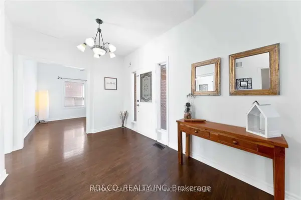 6 Depeuter CRES, Bradford West Gwillimbury, ON L3Z 3A4