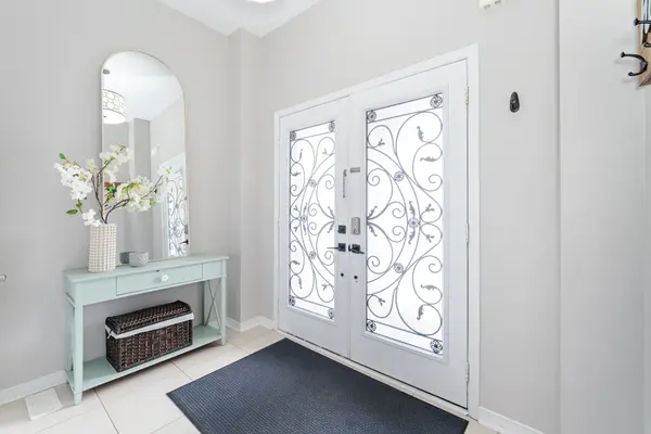 39 Wildflower LN, Halton Hills, ON L7G 0H8