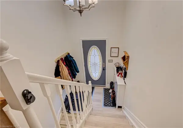 18 GILSTON Pkwy, Brant, ON N3L 3K6