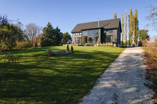 113 Slabtown RD, Blue Mountains, ON N0H 1J0