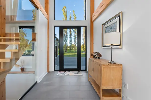 113 Slabtown RD, Blue Mountains, ON N0H 1J0