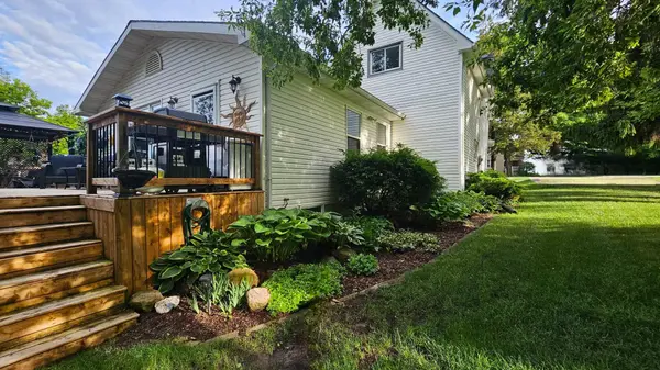 27 Harpurhey RD, Huron East, ON N0K 1W0