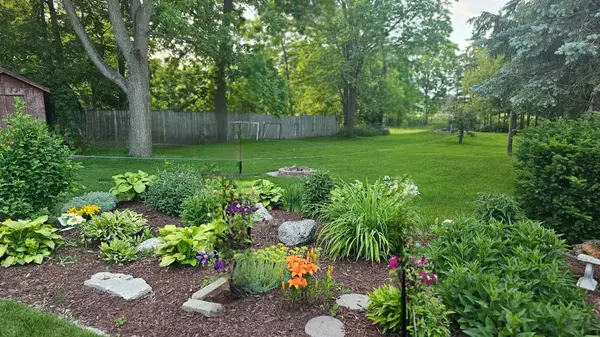 27 Harpurhey RD, Huron East, ON N0K 1W0