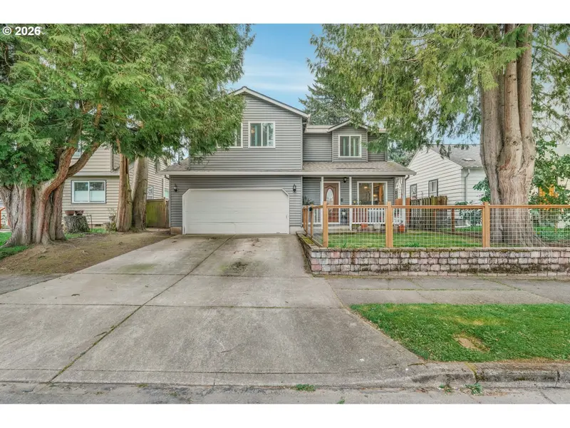 8307 N FOSS AVE, Portland, OR 97203