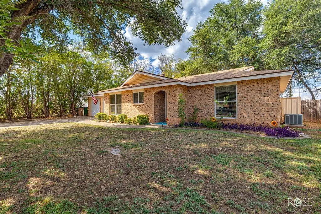 3938 Millbrook Drive, San Angelo, TX 76904