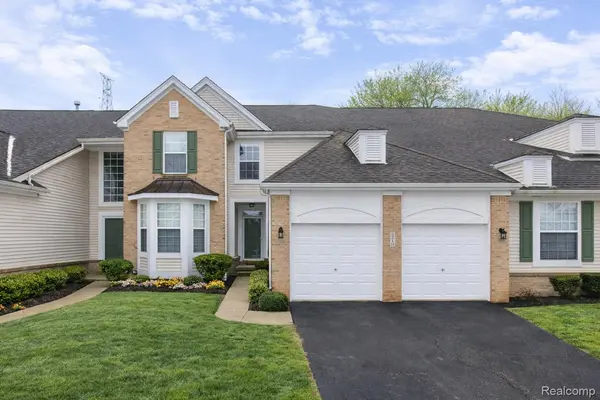 5710 Pinecroft CT, Independence Charter Township, MI 48346