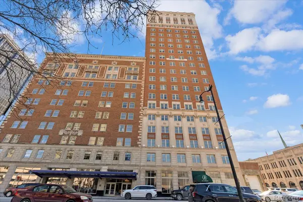 525 W LAFAYETTE BLVD #12E, Detroit, MI 48226