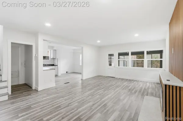 20426 Picadilly RD, Detroit, MI 48221