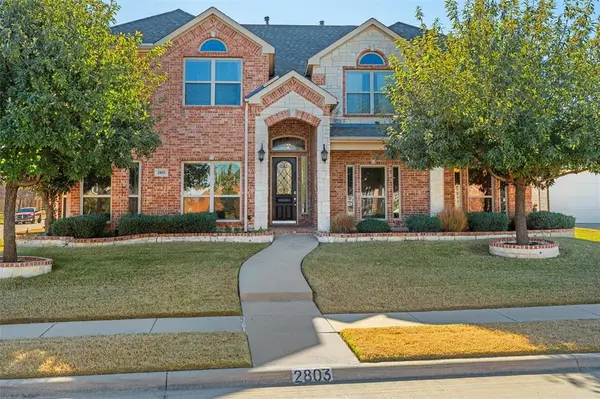 2803 Pino,  Grand Prairie,  TX 75054