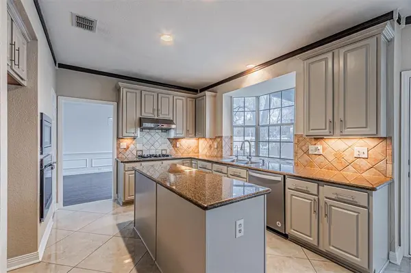 1907 New Haven Road, Grapevine, TX 76051