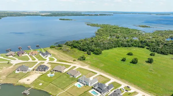 1804 Laguna Bay S, Pelican Bay, TX 76020