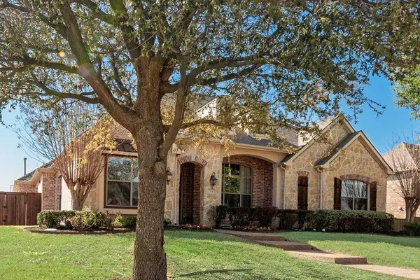 376 Redstone Drive, Sunnyvale, TX 75182