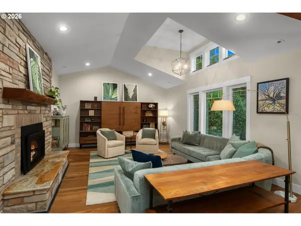 767 10TH ST, Lake Oswego, OR 97034