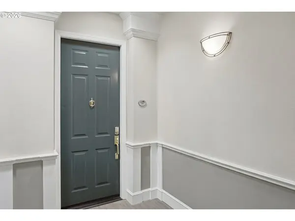 4884 NW PROMENADE TER #301, Portland, OR 97229