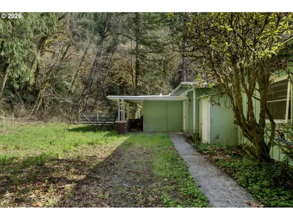 90136 GREEN CREEK RD, Deadwood, OR 97430