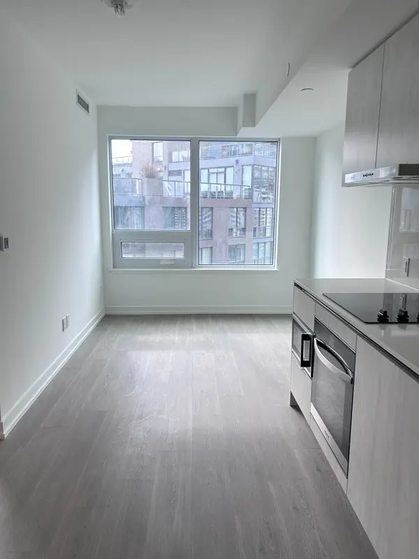 8 Wellesley ST W #2301, Toronto C01, ON M4Y 0J5