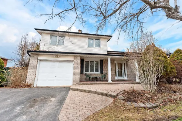 13 Strathy RD, Ajax, ON L1S 2T9