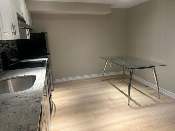 216 Maple Sugar LN, Vaughan, ON L4J 9A8