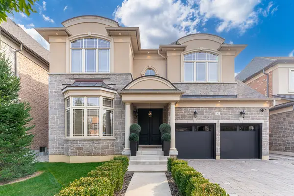 43 Chesney CRES, Vaughan, ON L4H 4A5