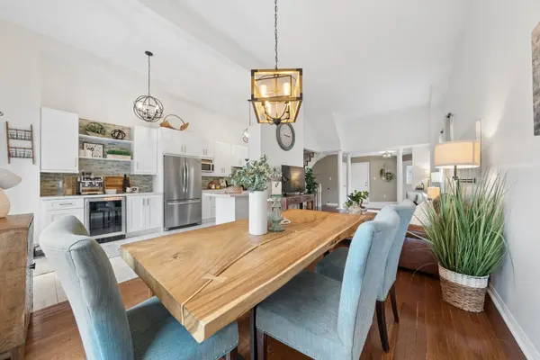 161 Mainprize CRES, East Gwillimbury, ON L0G 1M0