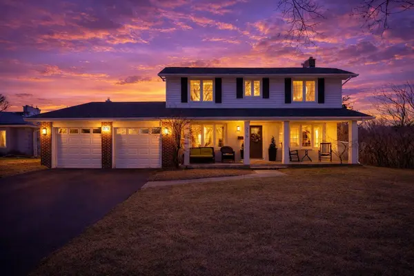 275 Camborne CRES, Burlington, ON L7N 2A4