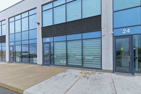 760 Laurentian DR #25, Burlington, ON L7N 0A4