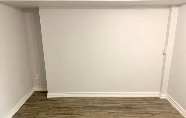 18 Sonnet CT #Bsmt, Toronto W04, ON M6L 1J6