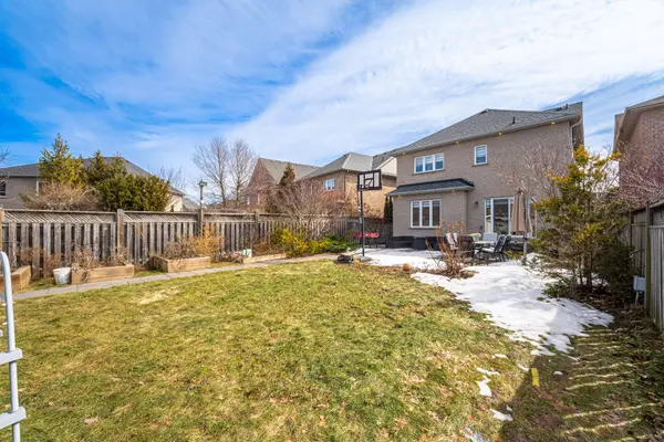 26 Calderstone RD, Brampton, ON L6P 2A4