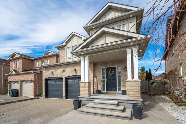 26 Calderstone RD, Brampton, ON L6P 2A4